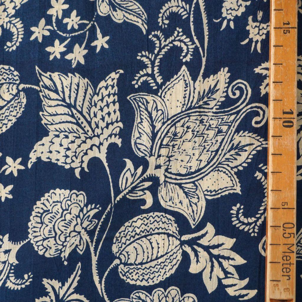 Voile leichte Baumwolle Blüten Ranken dunkelblau beige